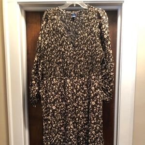 Old Navy v-neck tiered dress NWT 2x Floral